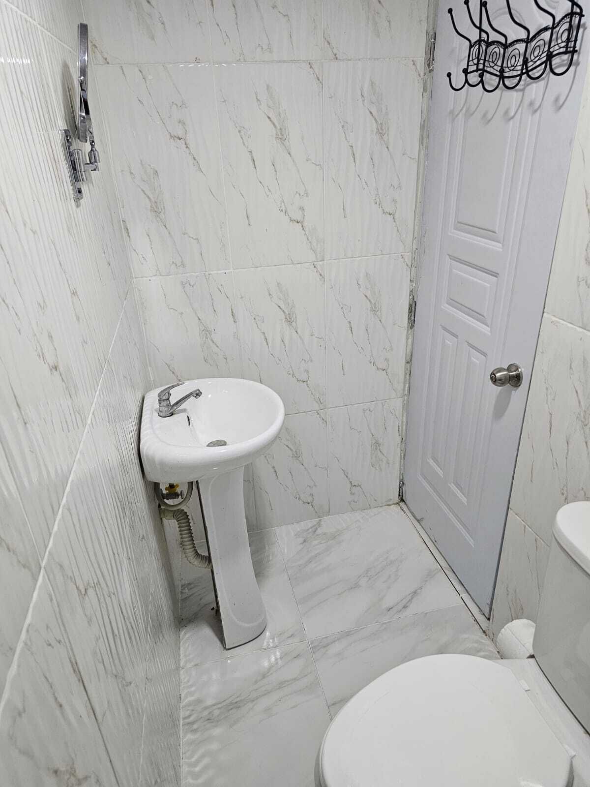 Standard Studio | Bathroom