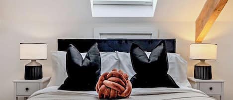 3 habitaciones, wifi gratis y ropa de cama