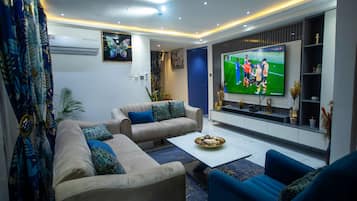 Apartment | Living area | TV