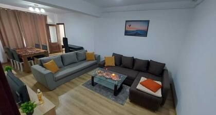 Ultra Central, furnished and Spacious with 3 double beds and 1 Balcony