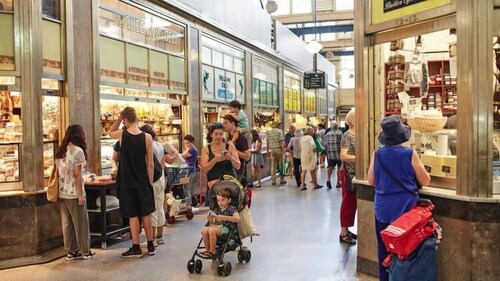 Melbourne CBD-private rooms guests Hse. 