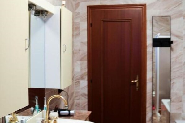 Dutxa i bidet