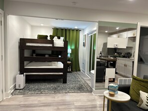 1 Schlafzimmer, Bügeleisen/Bügelbrett, WLAN, Bettwäsche