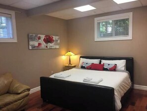 4 chambres, fer et planche à repasser, Wi-Fi, draps fournis