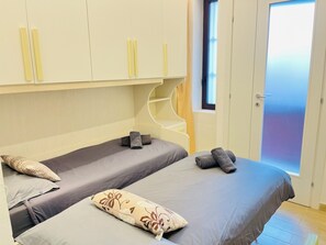 2 bedrooms, desk, free WiFi, bed sheets