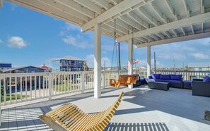 Property grounds - Gorgeous New Construction Steps To The Sand Near Restaurants & Entertainment (Surfside Beach)