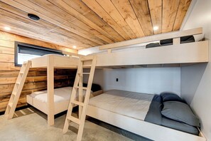 5 Schlafzimmer, Bügeleisen/Bügelbrett, WLAN, Bettwäsche