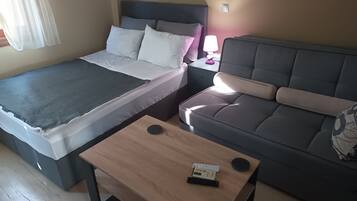 1 dormitorio, caja fuerte, tabla de planchar con plancha y wifi gratis
