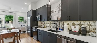 R&R Getaway at “Freiheit Haus” with Resort Feels