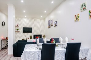 Dining - Lisbon charm near Alfama (Lisboa)