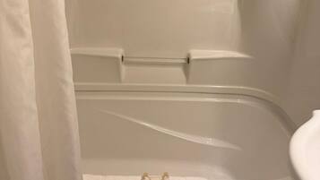 Economy Single Room | Bathroom