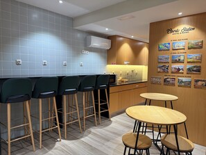 Shared kitchen - Oporto Station Hostel & Rooms (Porto)