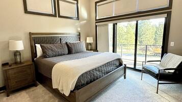 6 bedrooms, iron/ironing board, free WiFi, bed sheets