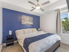 1 habitación, tabla de planchar con plancha, wifi y ropa de cama 