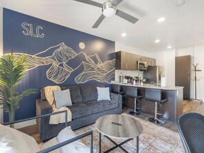 Televisión y oficina