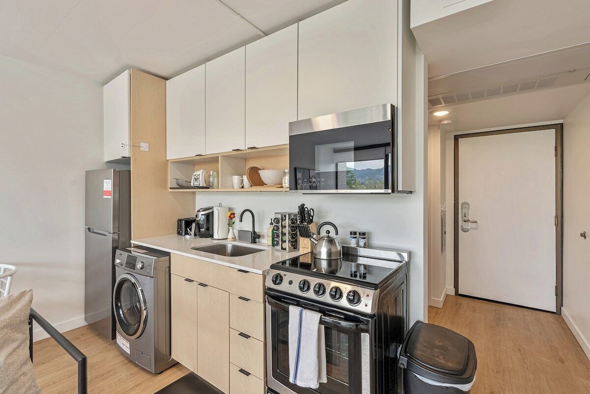 Fridge, microwave, oven, toaster