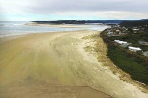 Beach towels - Salty  Seahorse (Waldport)