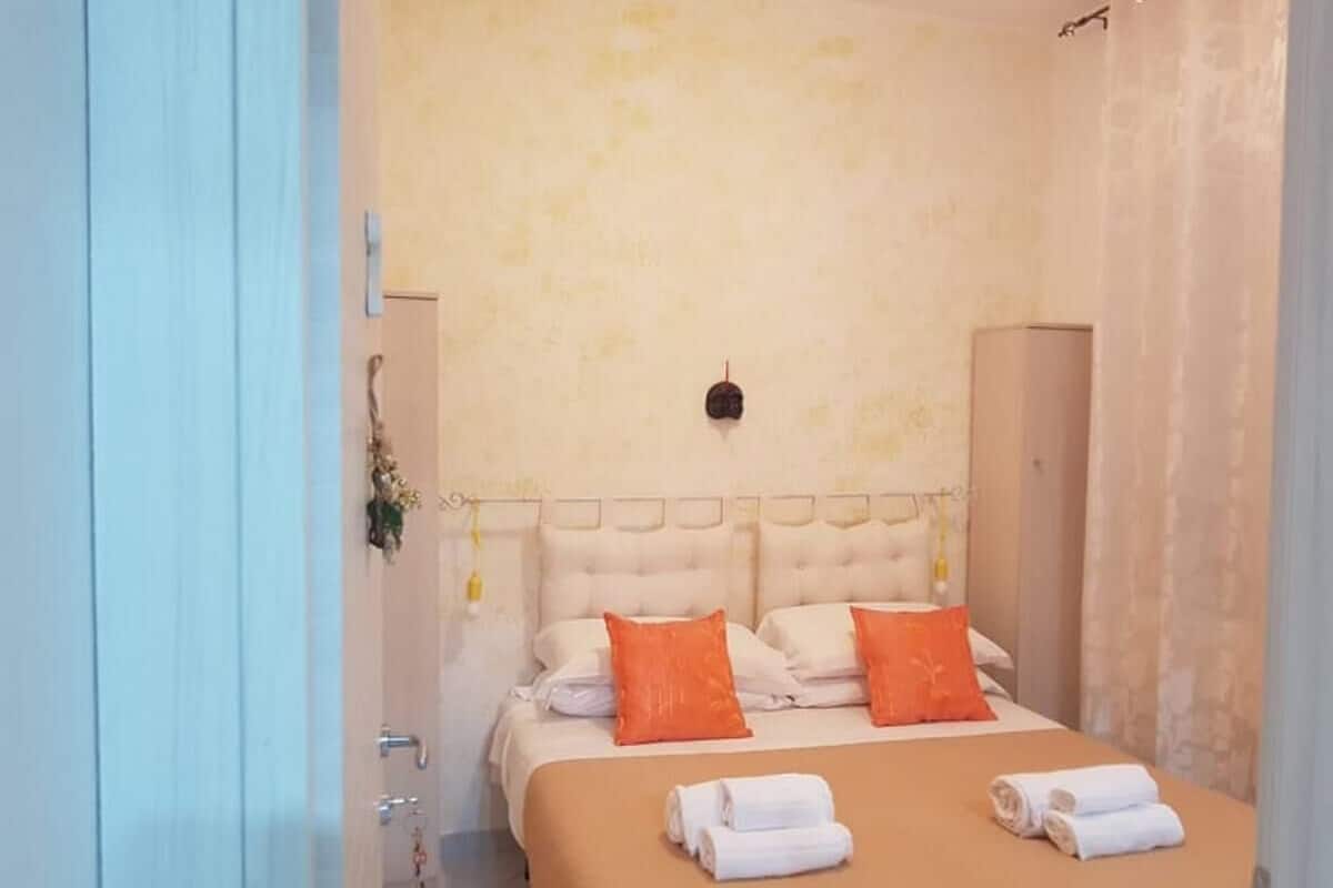 Standard Double Room, Non Smoking, Private Bathroom