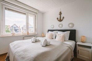 2 Schlafzimmer, Schreibtisch, Bügeleisen/Bügelbrett, kostenloses WLAN