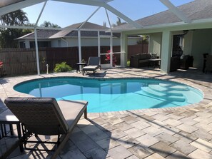 屋外プール、温水プール