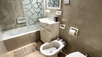 Apartment | Bathroom