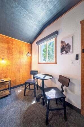 Interior - 17-Hansen Inn & Cabins, Cabin, Single King, Dog Friendly, No Smoking (Wall)
