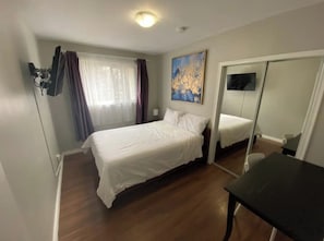 1 quarto, ferros/tábuas de passar roupa, Wi-Fi, roupa de cama
