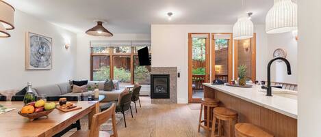 House (3 Bedrooms) | Front of property