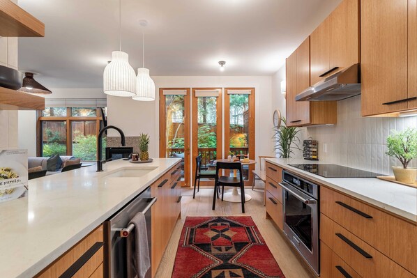 House (3 Bedrooms) | Interior - Northwood Mountain Views, Sauna, Balcony Tahoe Group Retreat (Incline Village)