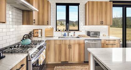 Victor Get Away, Timber frame house on 4.2 acres between Victor & Driggs