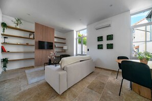 TV - Le Jaures RdC - 41 rue Jean Jaures - Vichy (Vichy)