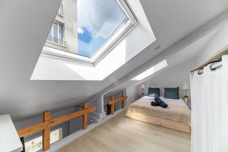 1 bedroom, iron/ironing board, free WiFi, bed sheets. Petite maison au calme et proche des parcs