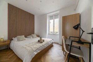 1 bedroom, iron/ironing board, travel crib, free WiFi - Appartement design et climatisé en centre ville (Vichy)