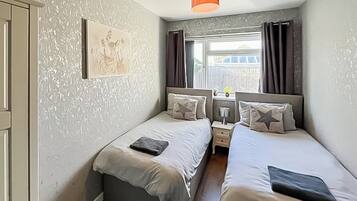2 bedrooms, free WiFi, bed sheets