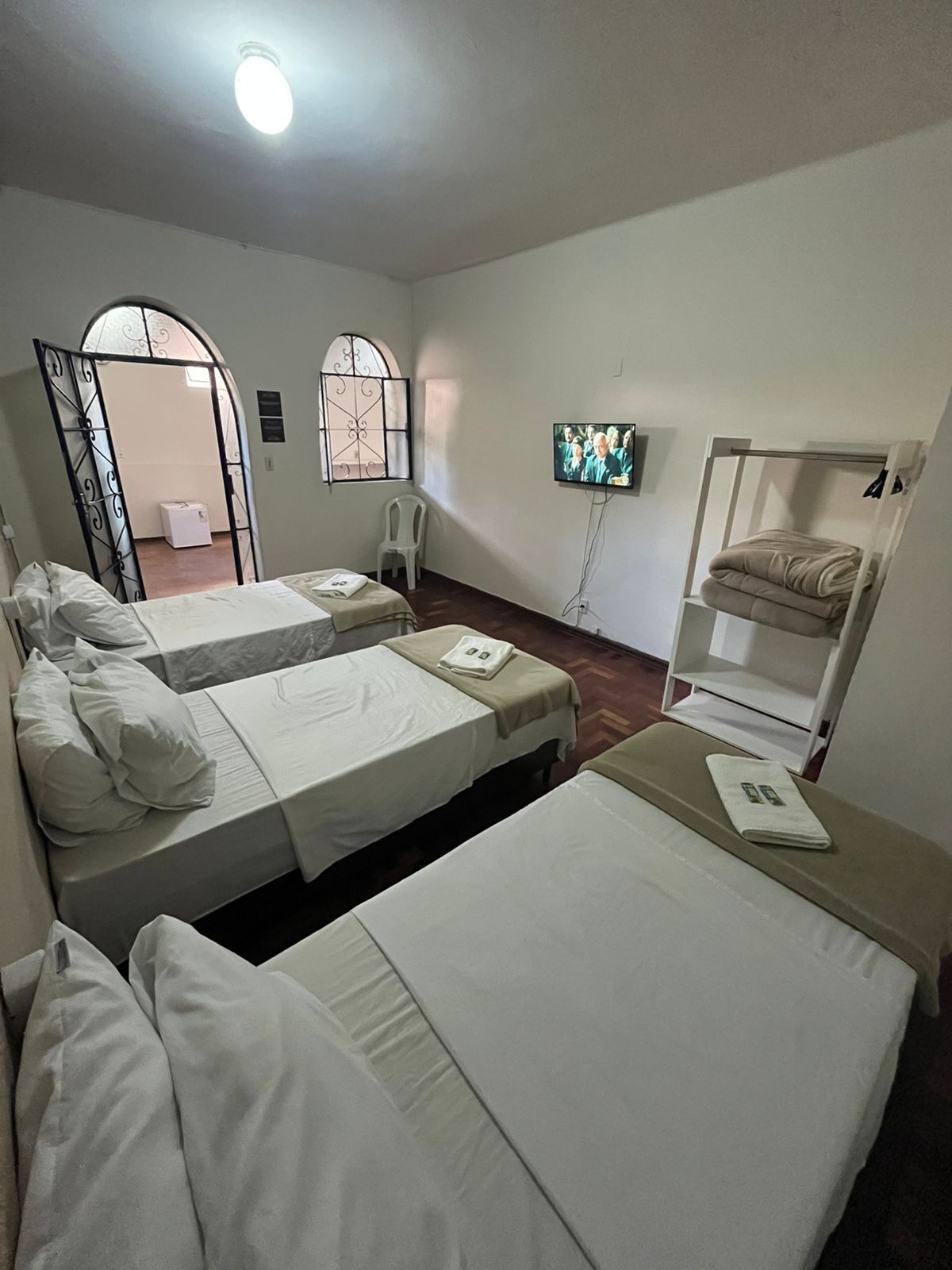 Business-Vierbettzimmer | Badezimmer