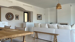 Interior - Ático Royal Golf Casares (Casares)