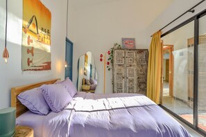 3 habitaciones, tabla de planchar con plancha, wifi y ropa de cama 