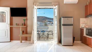 冰箱、烤箱、炉灶、茶具/咖啡用具