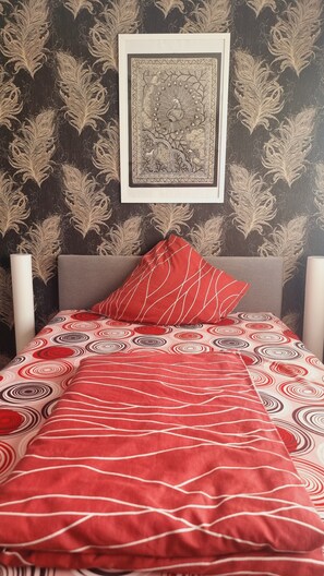 2 makuuhuonetta, silitysrauta/-lauta, Wi-Fi