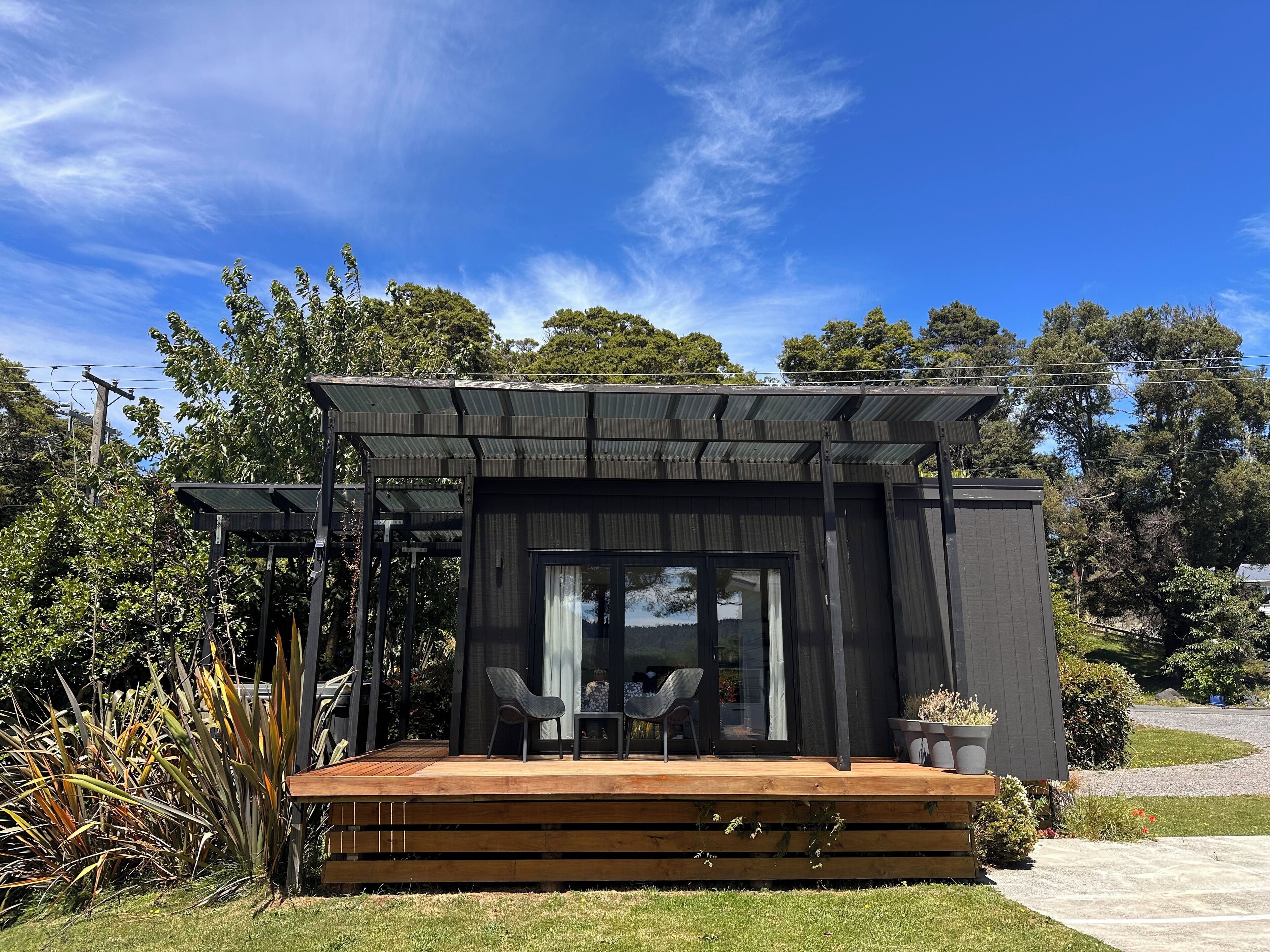 Premium Studio, 1 Queen Bed, River View