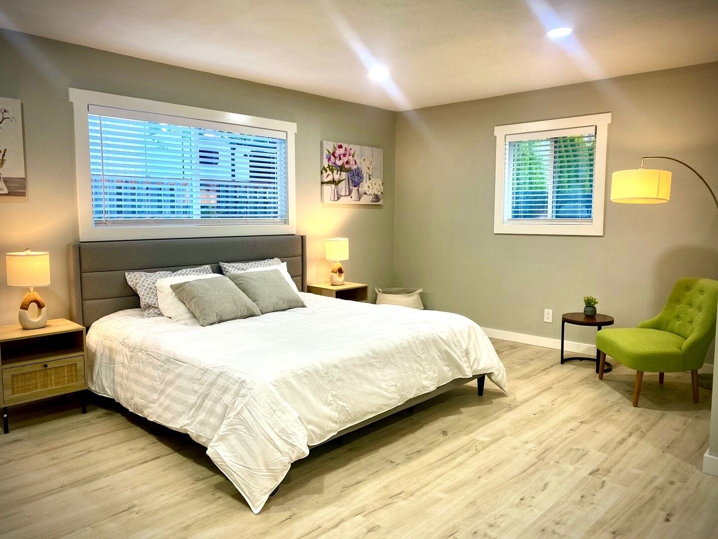 4 bedrooms, iron/ironing board, free WiFi, bed sheets