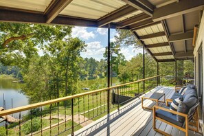 Terrace/patio - Lake O' the Pines Retreat: Private Dock! (Jefferson)