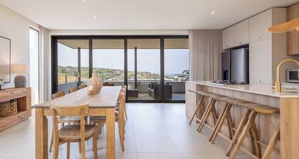 Stylish 4-Bedroom Home | Balcony, Gas BBQ and Garden