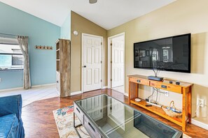 TV, DVD player
