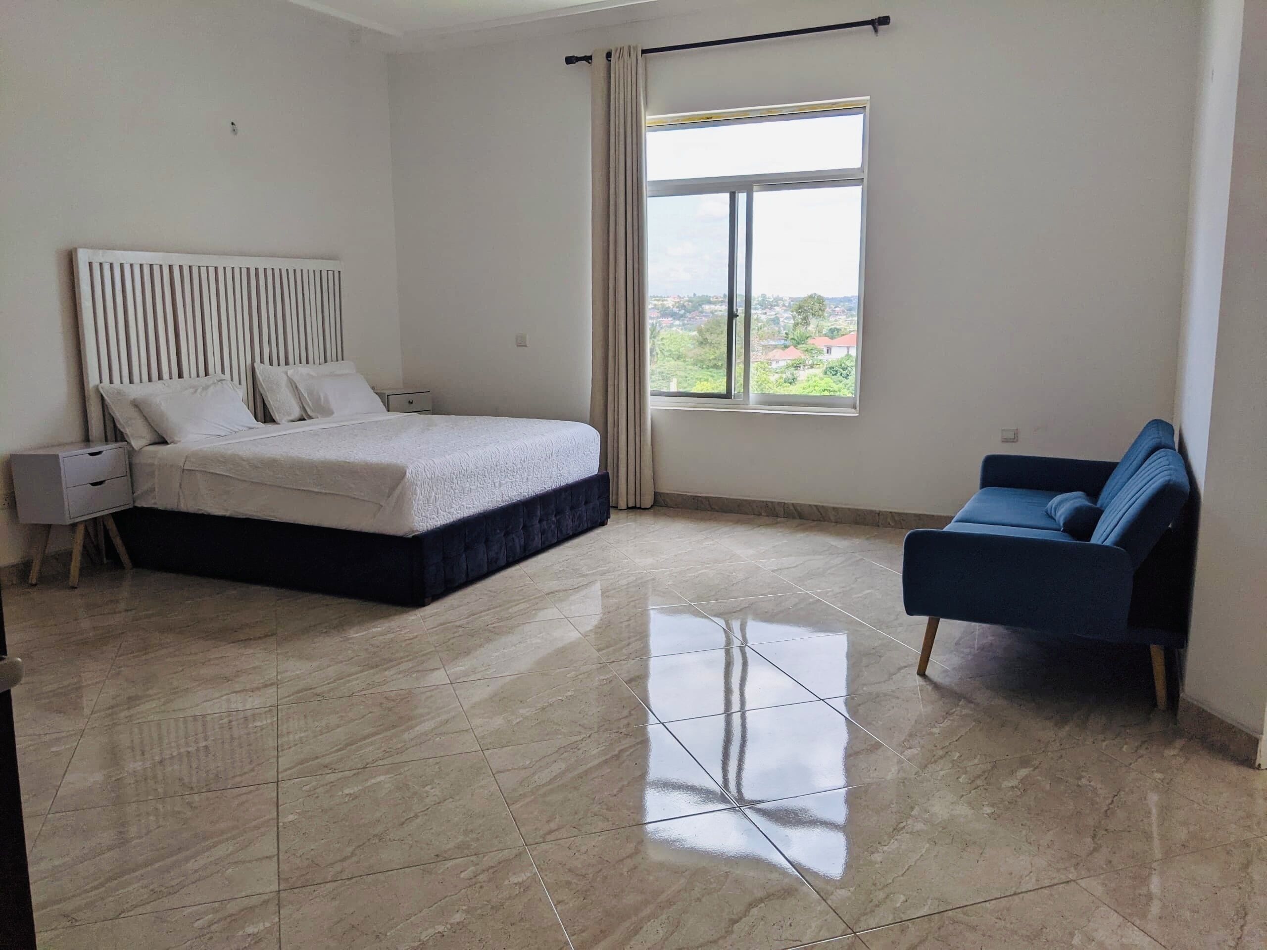 5 Schlafzimmer, Bügeleisen/Bügelbrett, kostenloses WLAN, Bettwäsche