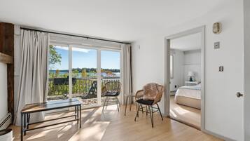 3 bedrooms, desk, travel cot, free WiFi