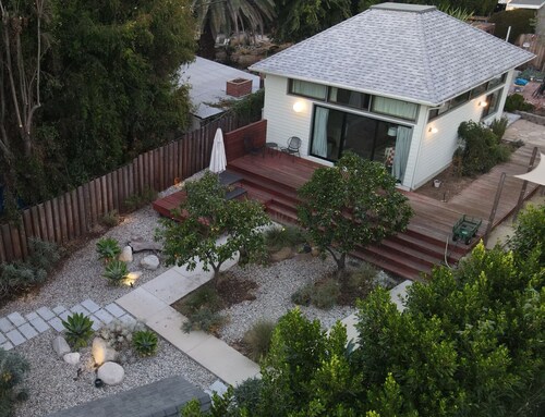 Stylish & Serene Eagle Rock Casita

