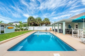 Piscine extérieure, piscine chauffée