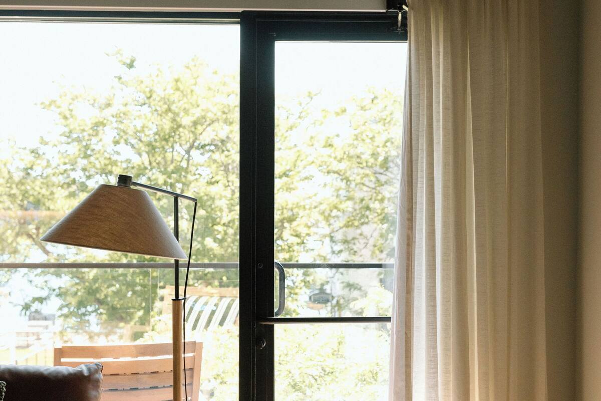 Departamento de lujo, vista al lago | Área de sala de estar
