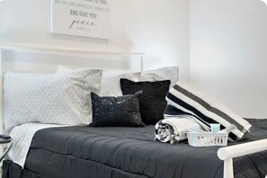1 bedroom, iron/ironing board, WiFi, bed sheets